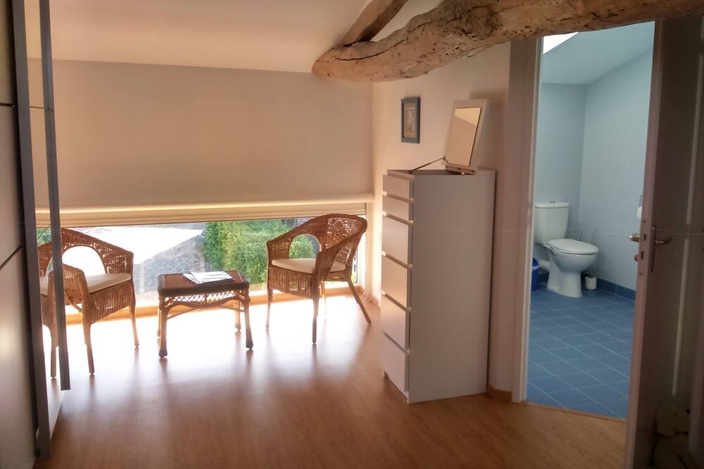 Photo of Bedroom in Saint-Seurin-de-Palenne