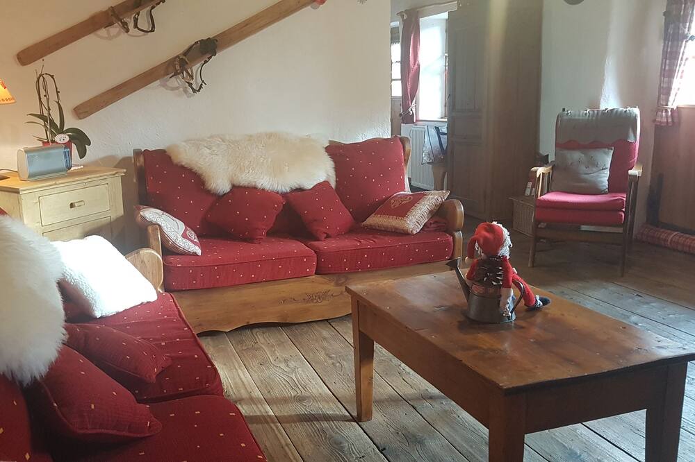 Photo of Livingroom in Queige