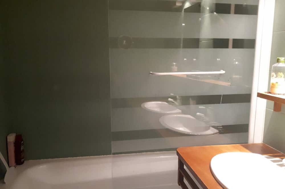 Photo of Bathroom in Greolieres les Neiges