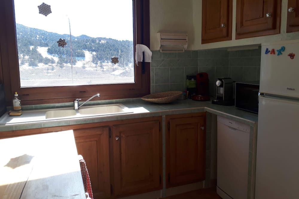 Photo of Kitchen in Greolieres les Neiges