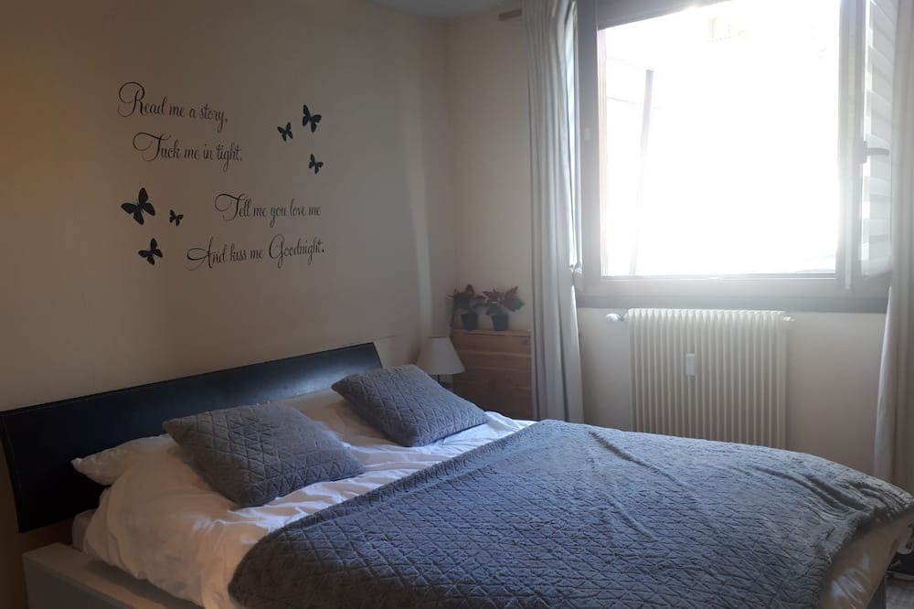 Photo of Bedroom in Greolieres les Neiges