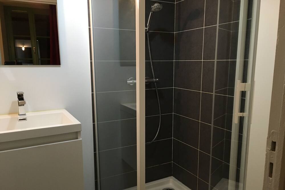 Photo of Bathroom in Perigueux