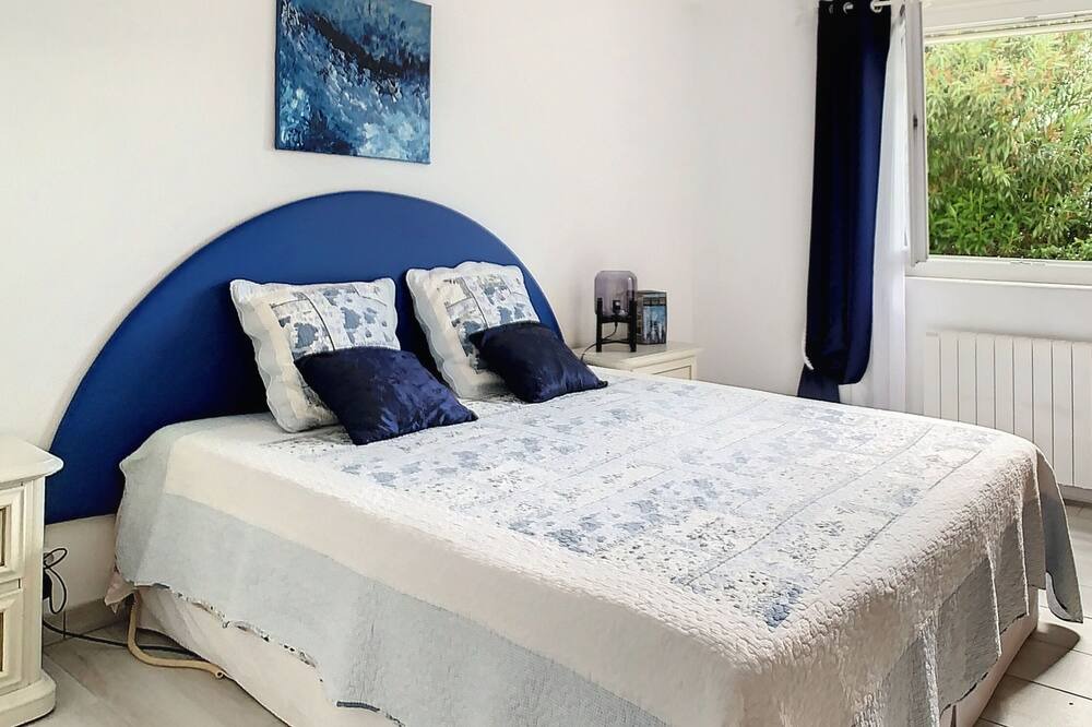 Photo of Bedroom in Le Bar-sur-Loup