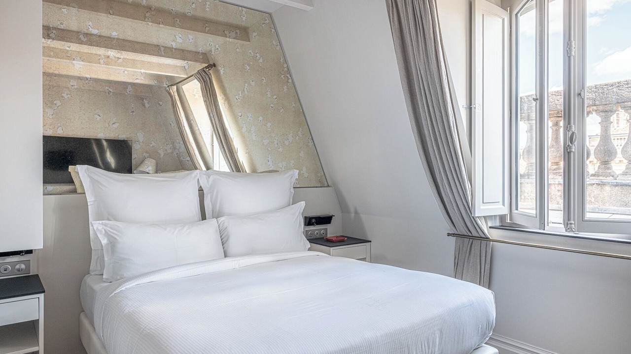 Photo of Bedroom in Hotel de Ville - Quinconces