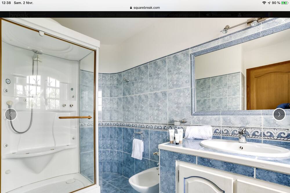 Photo of Bathroom in Cabris