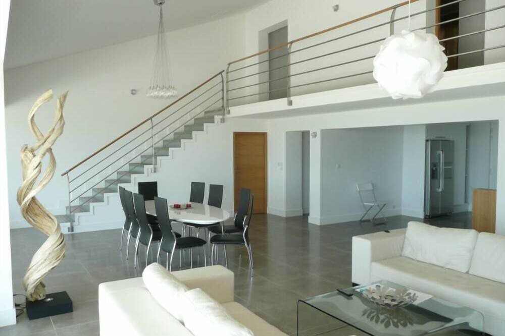 Photo of Livingroom in Hyeres