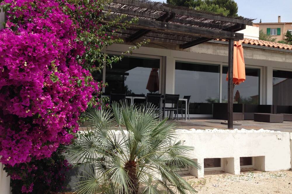 Photo of Outdoor in Hyeres