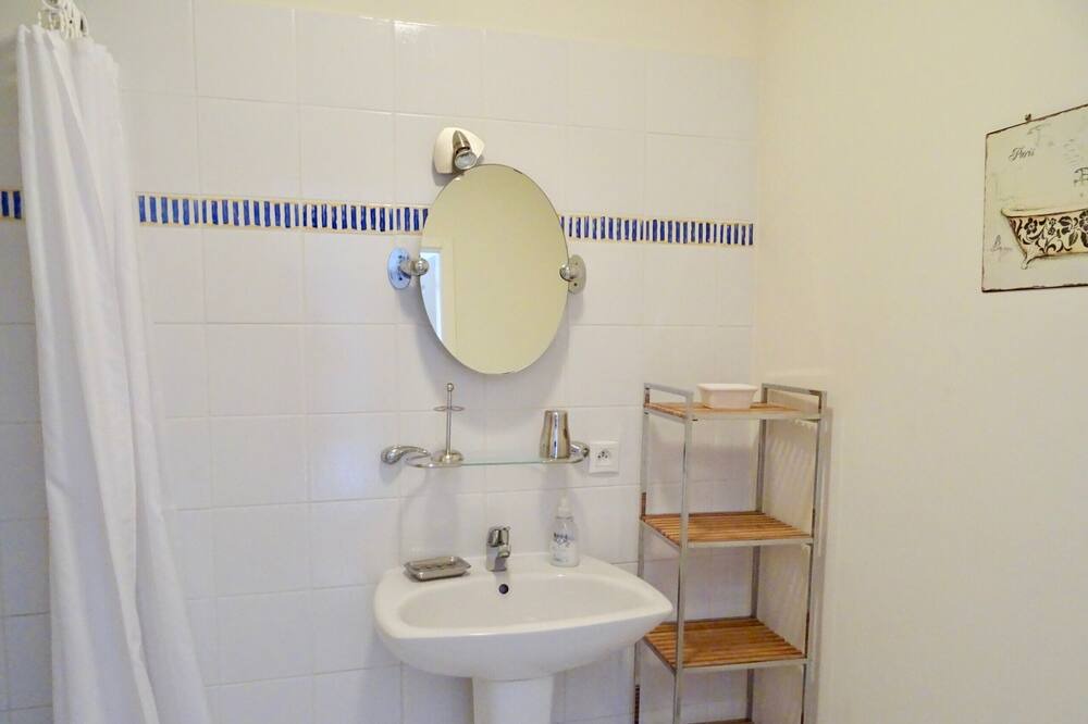 Photo of Bathroom in Saint-Jean-de-Monts