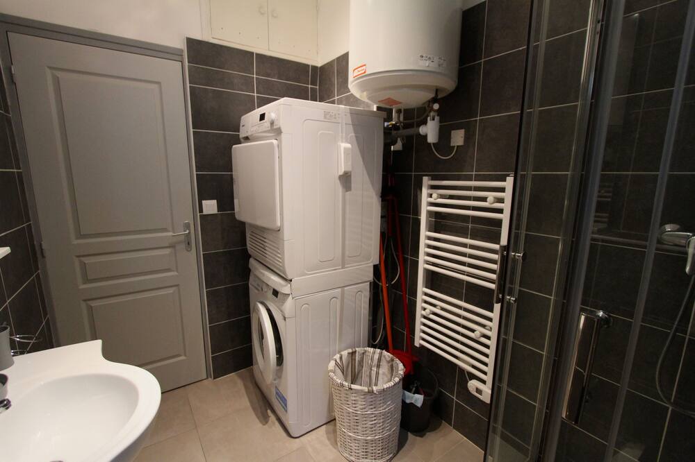 Photo of Bathroom in Saint-Tropez City Centre