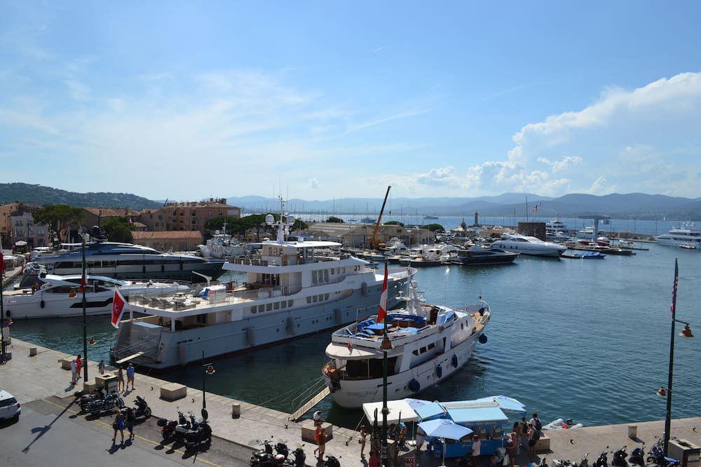 Photo of Bedroom in Saint-Tropez City Centre