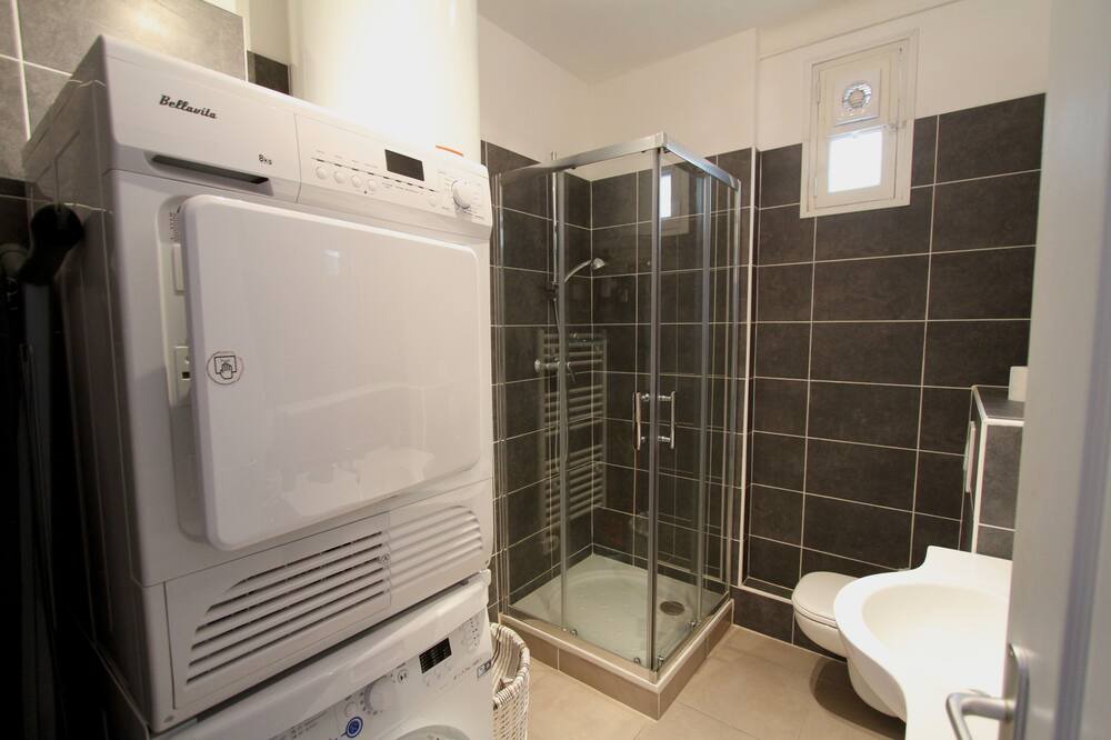 Photo of Bathroom in Saint-Tropez City Centre