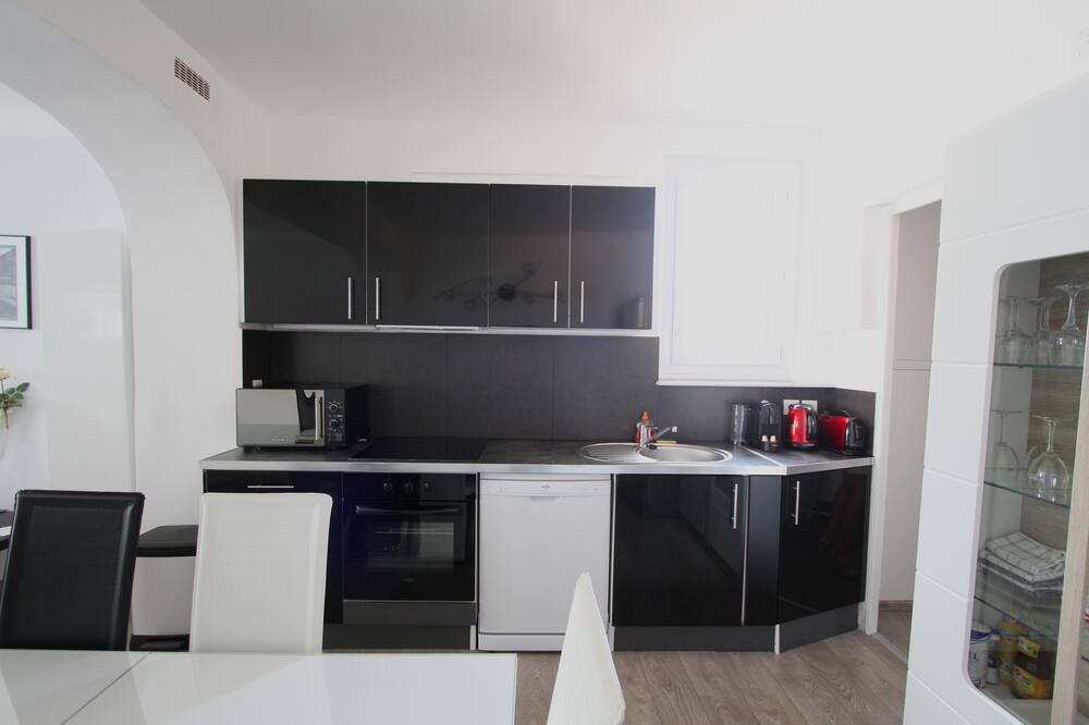 Photo of Kitchen in Saint-Tropez City Centre