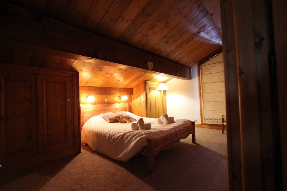Photo of Bedroom in Arc-2000