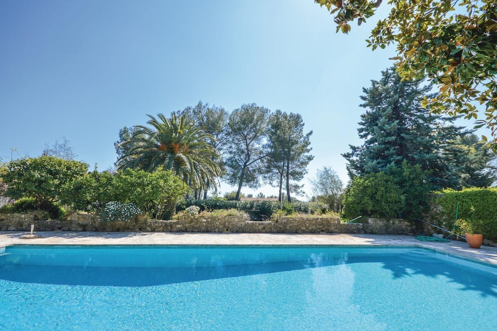 Photo of Outdoor in Le Rouret