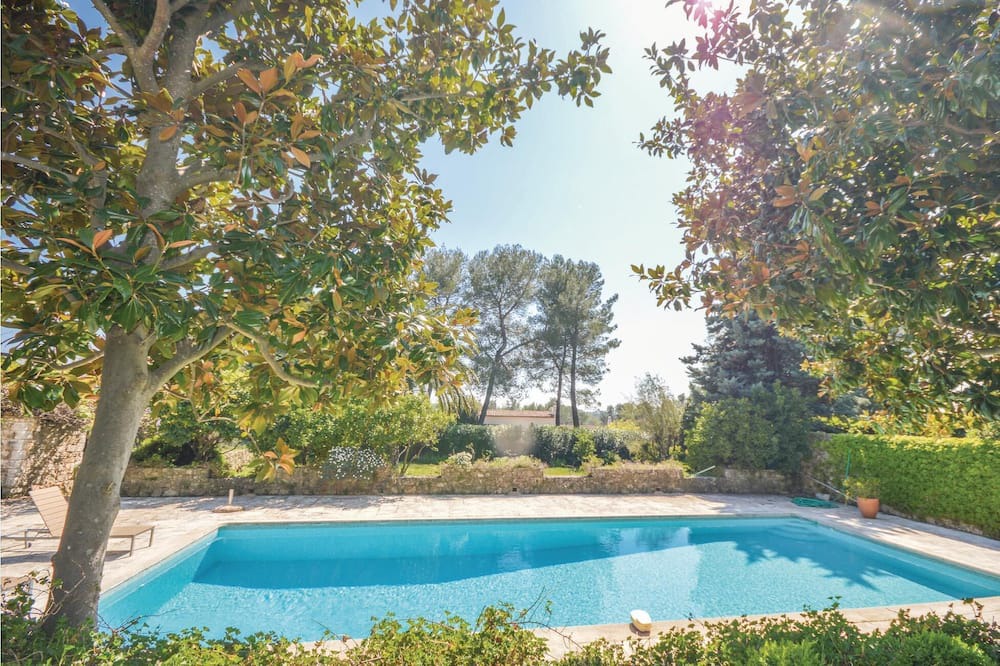 Photo of Outdoor in Le Rouret