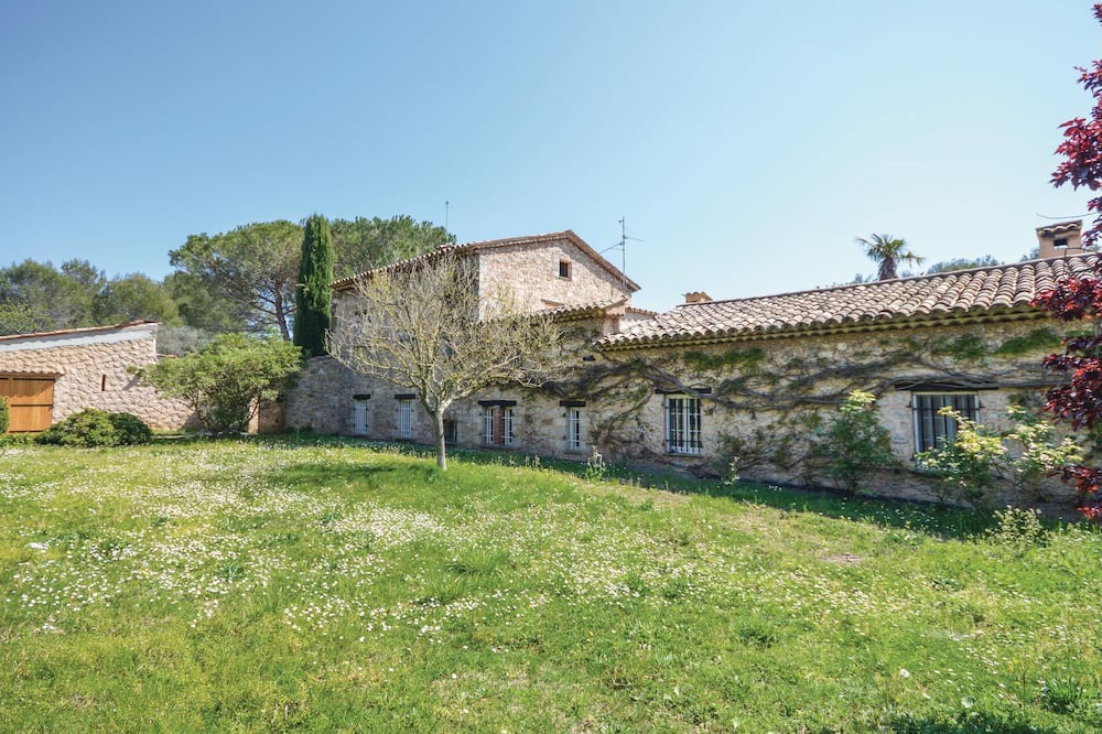 Photo of Outdoor in Le Rouret