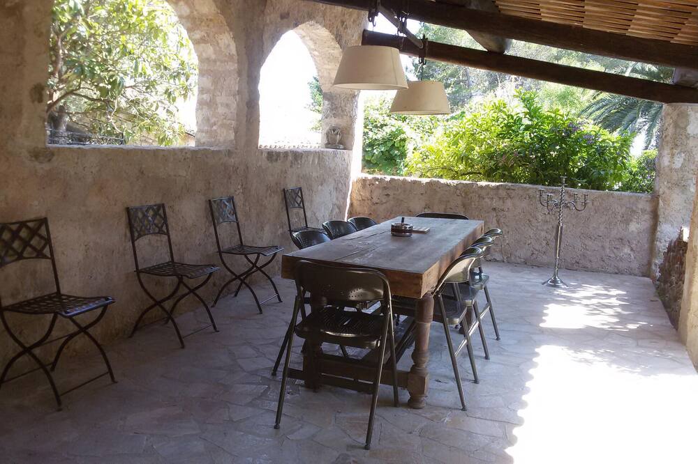 Photo of Others in Le Rouret