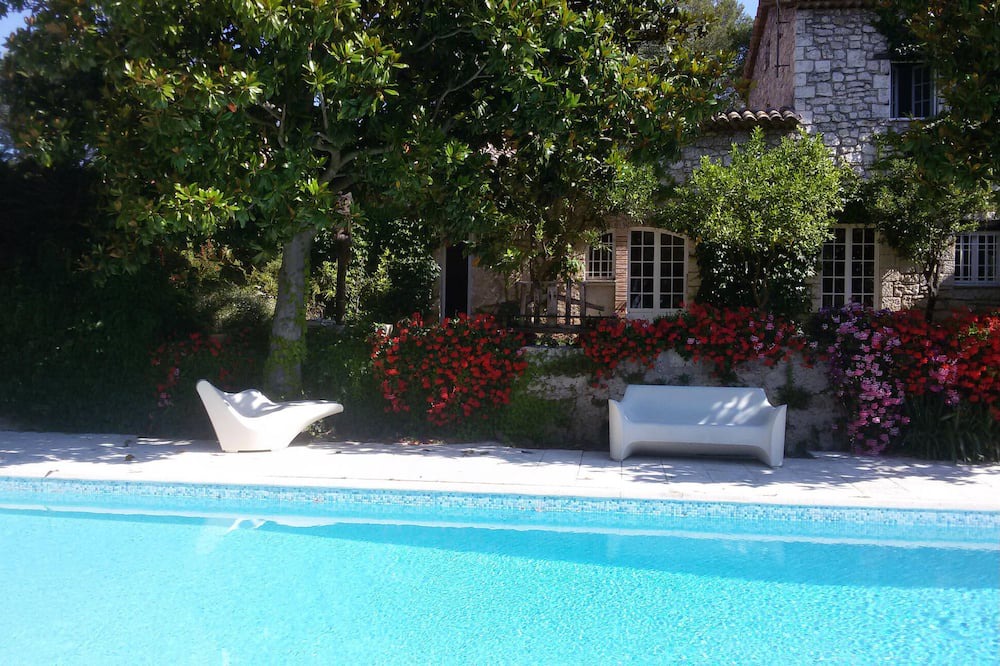 Photo of Outdoor in Le Rouret