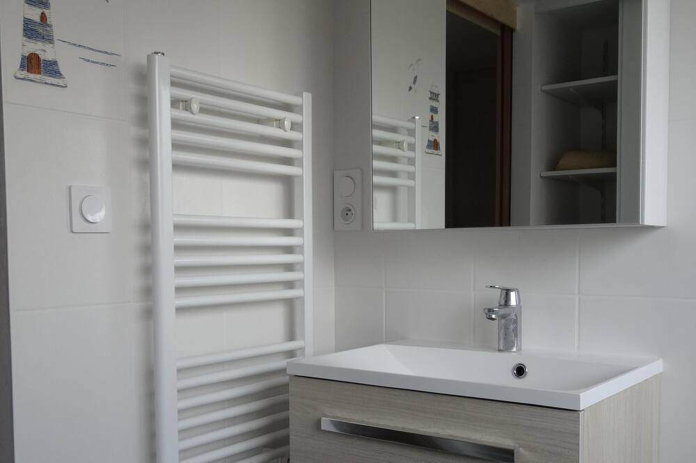 Photo of Bathroom in Arvert