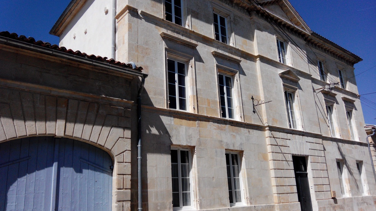 Photo of Buildings in Gemozac