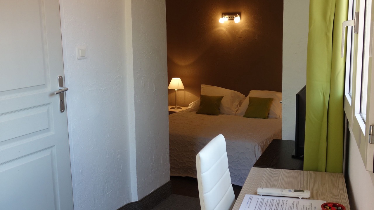 Photo of Bedroom in Saint-Vallier-de-Thiey