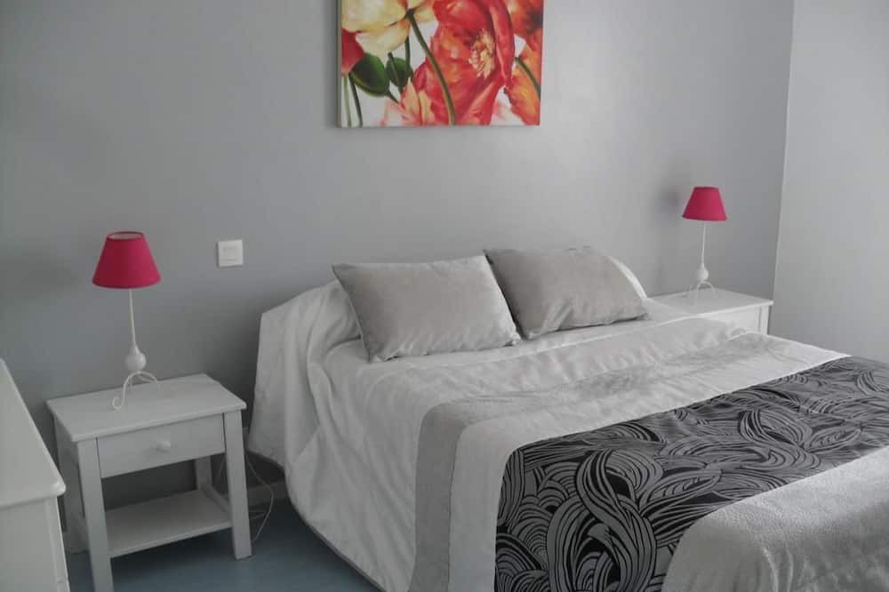 Photo of Bedroom in Saint-Jean-le-Vieux