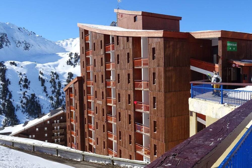 Photo of Outdoor in Arc-2000