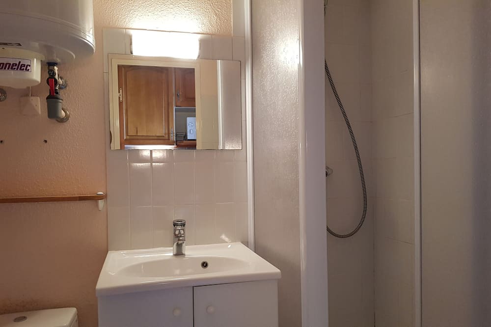 Photo of Bathroom in Arc-2000