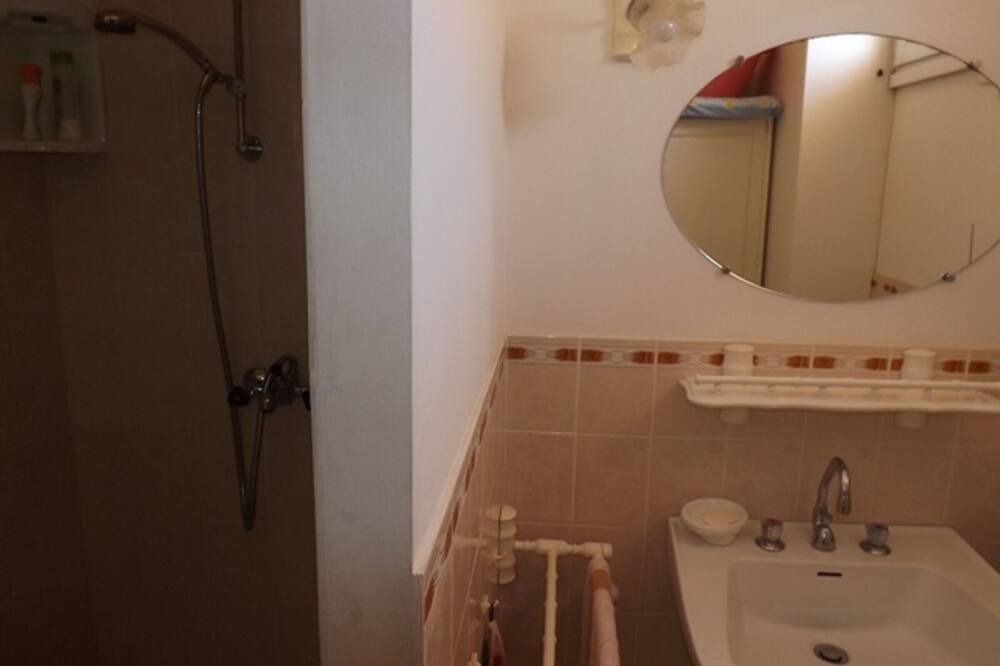 Photo of Bathroom in Saint-Gilles-Croix-de-Vie