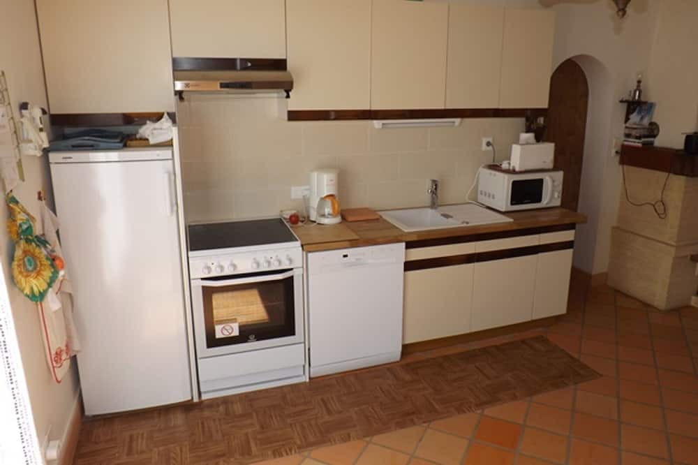 Photo of Kitchen in Saint-Gilles-Croix-de-Vie