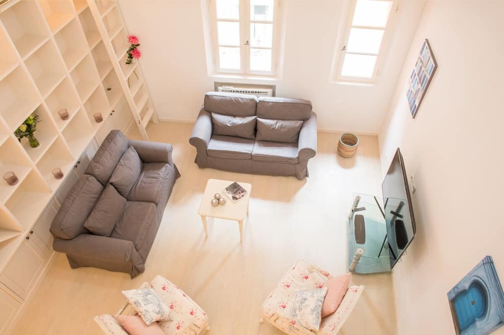 Photo of Livingroom in Old Town