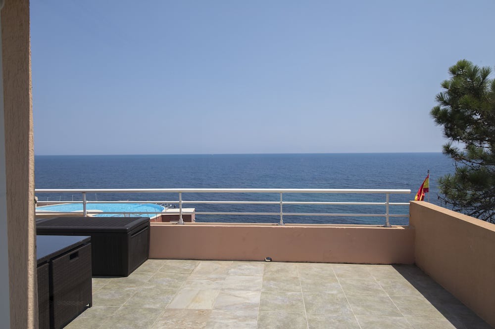Photo of Patio Balcony in Le Trayas