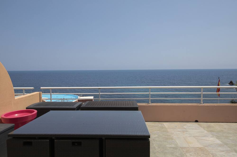 Photo of Patio Balcony in Le Trayas