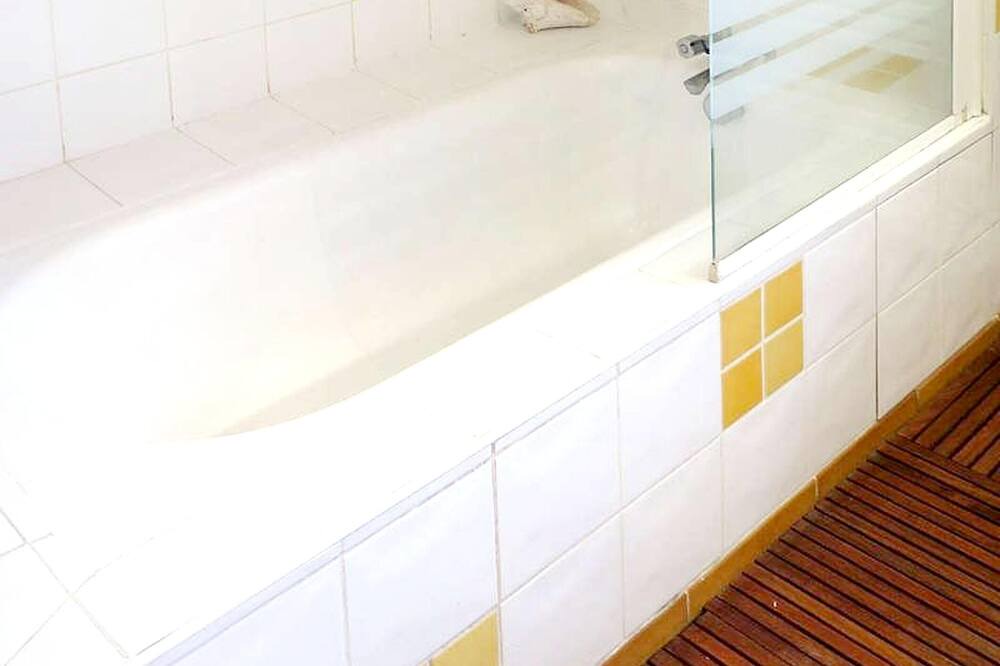 Photo of Bathroom in Saint-Vincent-de-Paul