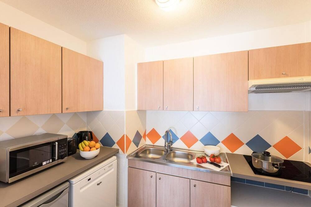 Photo of Kitchen in Sainte-Maxime City Centre