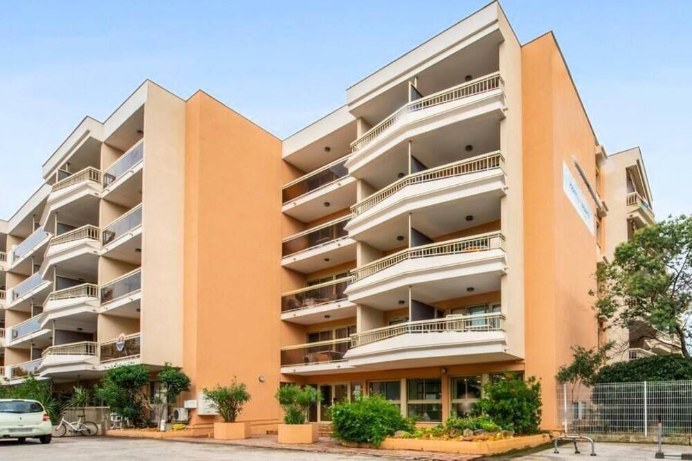 Photo of Outdoor in Sainte-Maxime City Centre