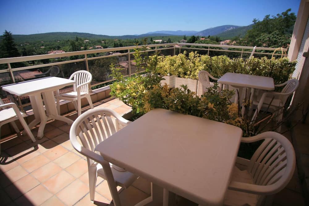 Photo of Patio Balcony in Saint-Vallier-de-Thiey