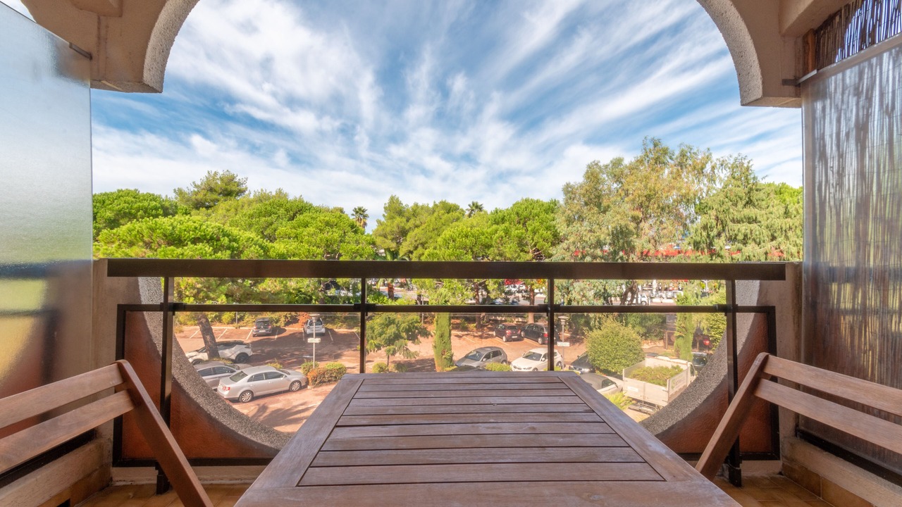 Photo of Bedroom in Villeneuve Loubet Beach