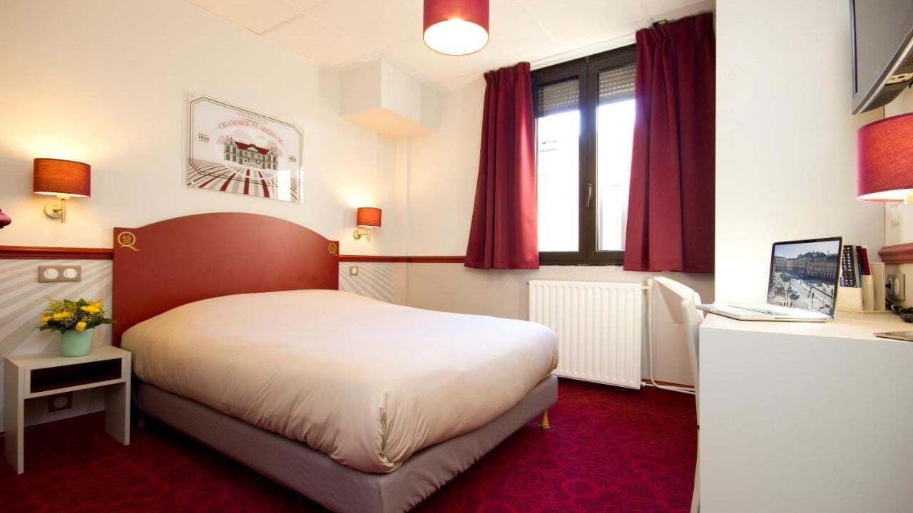 Photo of Bedroom in Bordeaux Golden Triangle