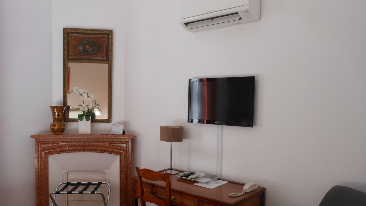 Photo of Bedroom in Les Baumettes
