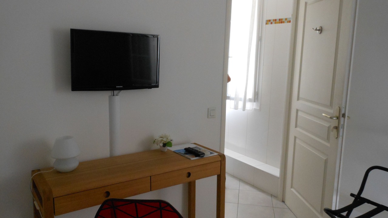 Photo of Bedroom in Les Baumettes