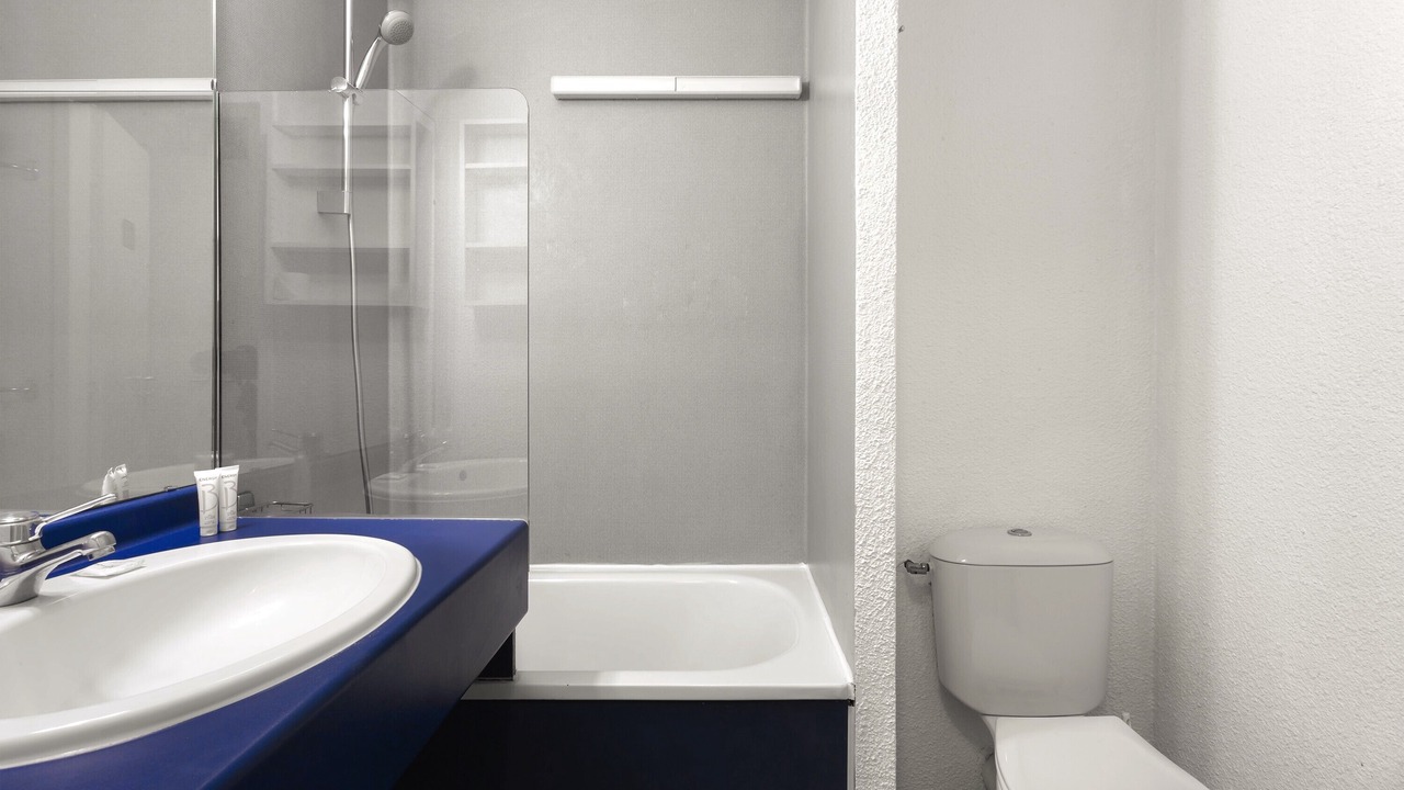 Photo of Bathroom in Arc-2000