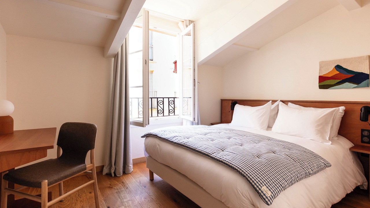Photo of Bedroom in Biarritz City Centre