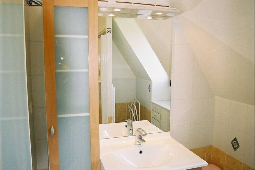 Photo of Bathroom in Castelnaud-la-Chapelle