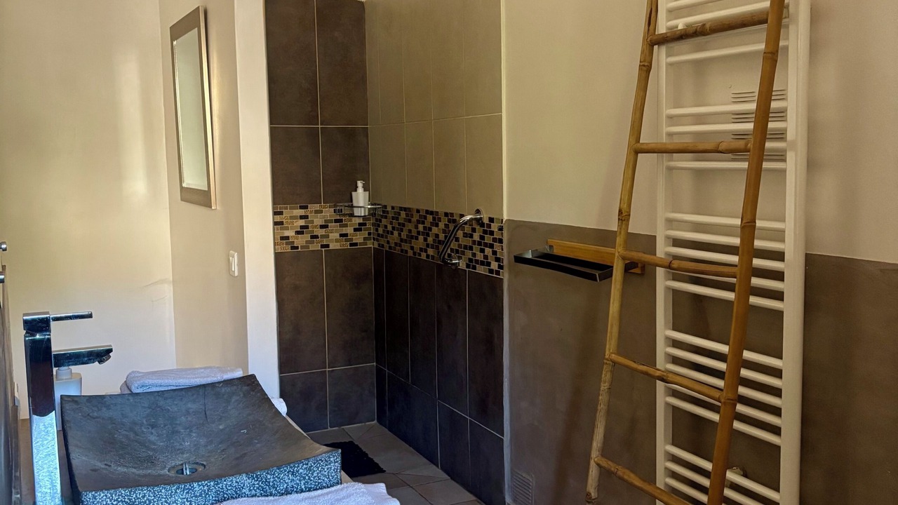 Photo of Bathroom in Ceyreste