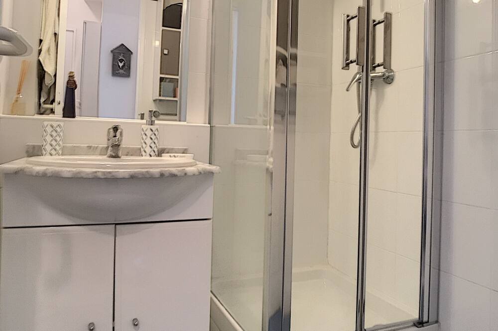 Photo of Bathroom in Villeneuve Loubet Beach