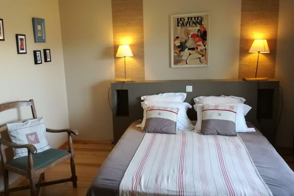 Photo of Bedroom in Saint-Martin-de-Seignanx