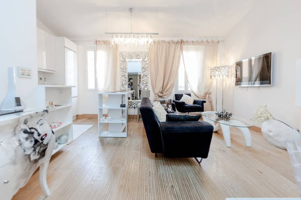 Photo of Livingroom in Old Town