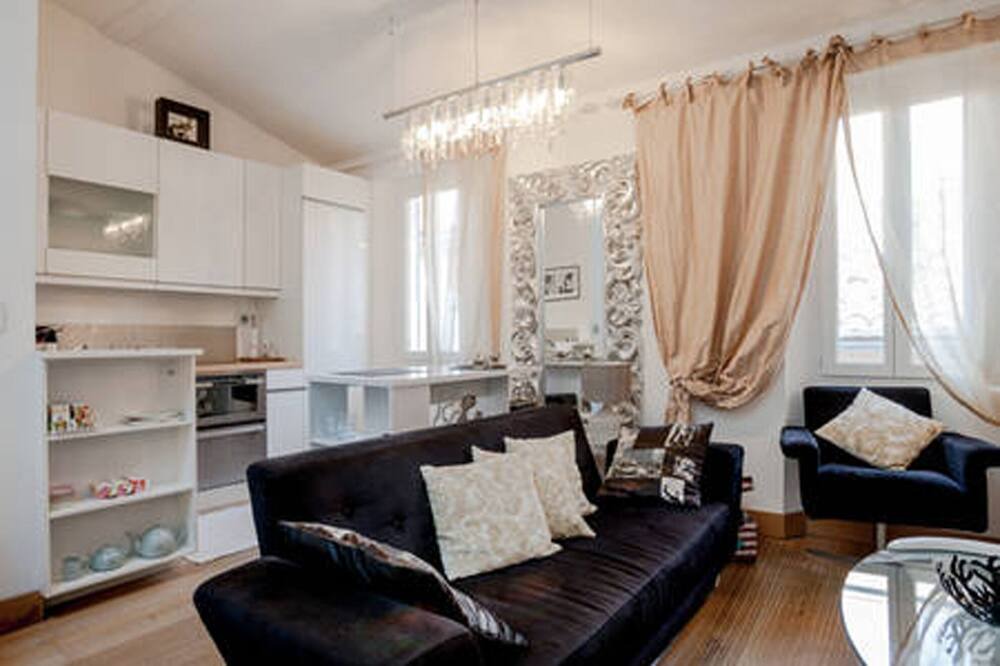 Photo of Livingroom in Old Town