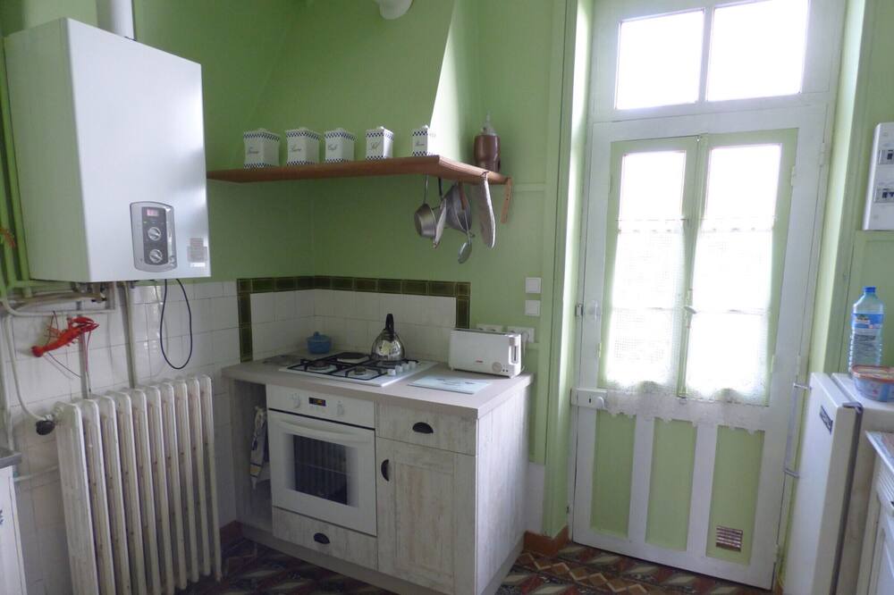 Photo of Kitchen in Saint-Gilles-Croix-de-Vie